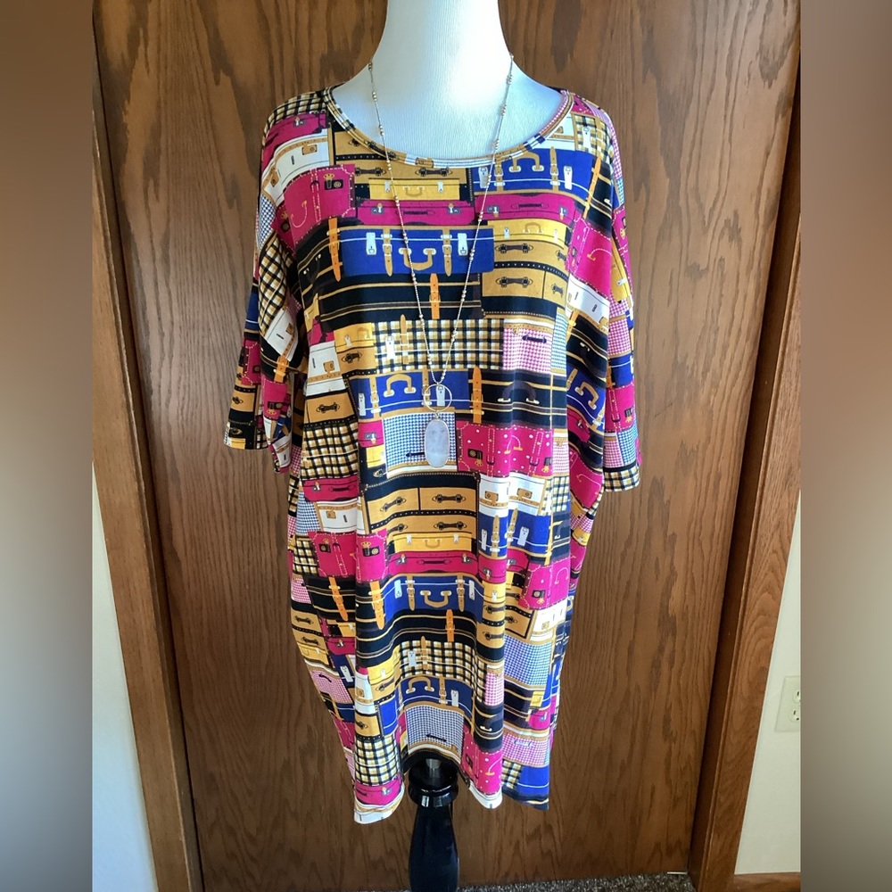 COPY - LuLaRoe Irma Tunic Top